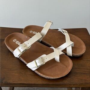 Women’s White Sandals w/adjustable straps